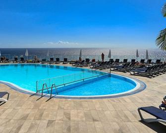 Blue View, a Home in Madeira - Funchal - Piscina