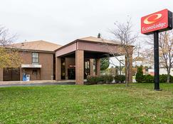 Econo Lodge Andrews AFB - Clinton - Building
