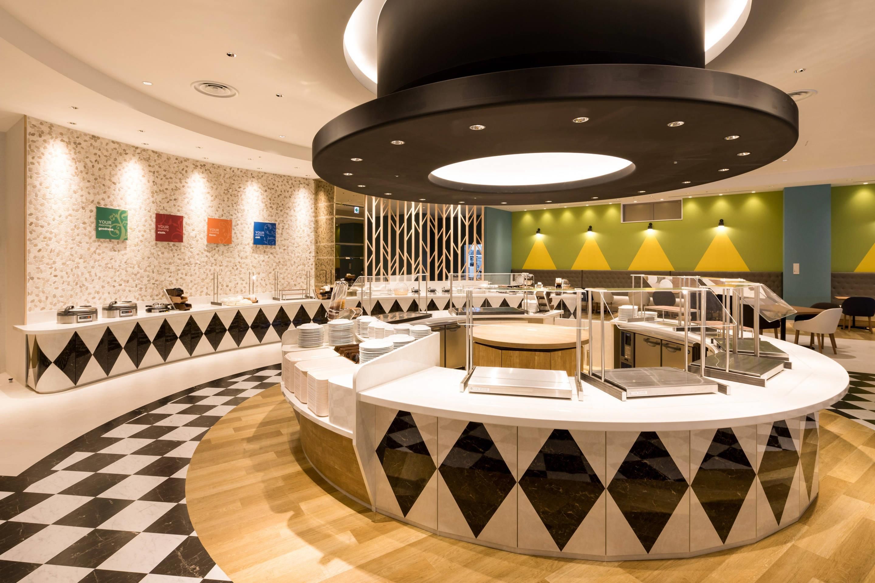 كمفرت سويتس طوكيو باي