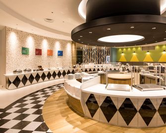 Comfort Suites Tokyo Bay - Urayasu - Essbereich