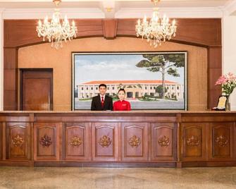 Tan Son Nhat Hotel - Ciudad Ho Chi Minh - Recepción