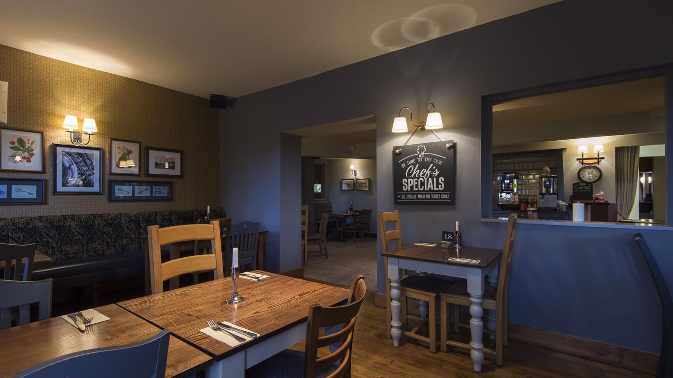 آول، هامبلتون من مارستونز إنز