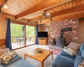 Cozy Family-Sized Condo Close To Everything - Bartlett - Sala de estar