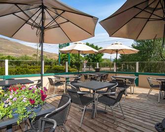 Sandman Inn Cache Creek - Cache Creek - Patio