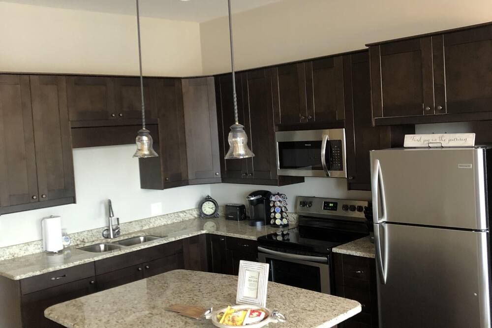 Experience the Lofts-Beck - Iola - Kitchen