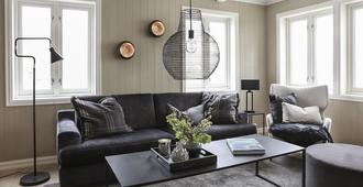 Solsiden Brygge Rorbuer - Ballstad - Living room