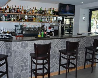 Le Matisse Pau Centre - פו - בר