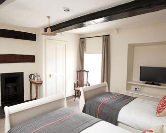 The Black Lion Hotel - Walsingham - Bedroom