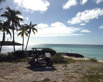 Key Lime Cottage by Eleuthera Vacation Rentals - Alice Town