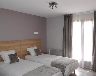 Hotel Marinet - Bellegarde-sur-Valserine - Bedroom