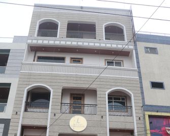 Hotel Lakhdatar - Kota - Gebouw