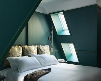 Hotel Le Ballu - Paris - Bedroom