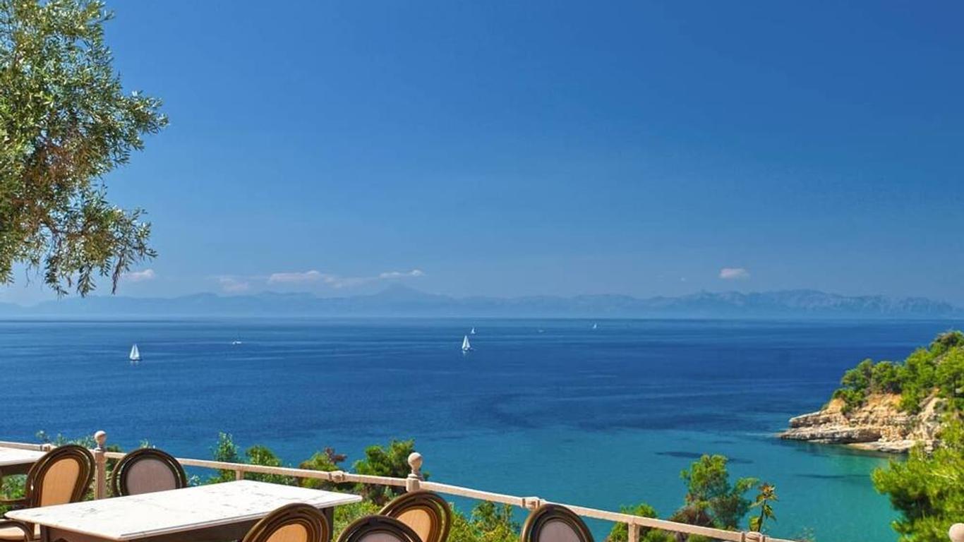 Alonissos Beach Bungalows And Suites Hotel