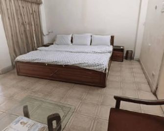 Hotel Sambodhi - Sānchi - Habitación