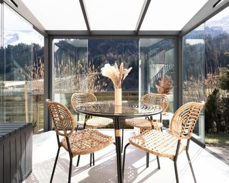 فندق Central - إنغيلبرغ - شرفة مرصوفة