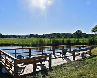 The Stable at Fairland Farm - Converted Country Retreat - Kinderhook