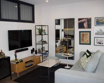 Stylish & Serene 1 Bdr Urban Hideaway - Sydney