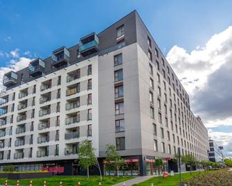Rentplanet - Apartamenty Wolska - Warszawa - Budynek