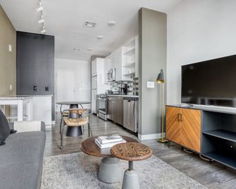 East Cambridge 1br w wd gym nr Lechmere T BOS-863 - Boston - Sala de estar