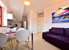 Sunny Bobica Apartments - Vodice - Restauracja