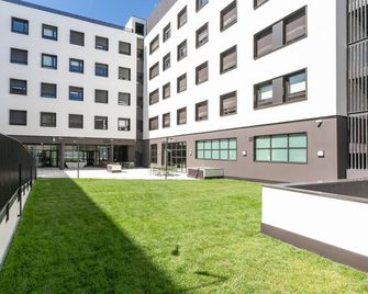 Micampus Manuel Tovar 6 - Madrid - Edificio