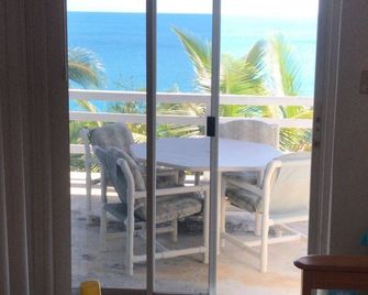 Rest & Relaxation - Gregory Town - Balcony