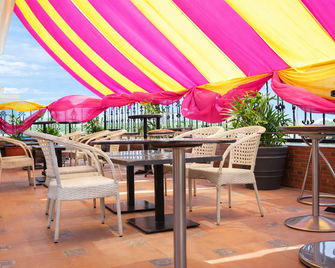 Hotel Wedcation By Tivoli - Ambala - Ambāla - Restaurant
