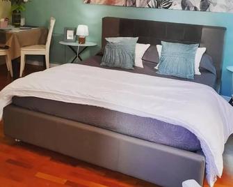 Centro Storico Suites Giovinazzo - Giovinazzo - Habitación