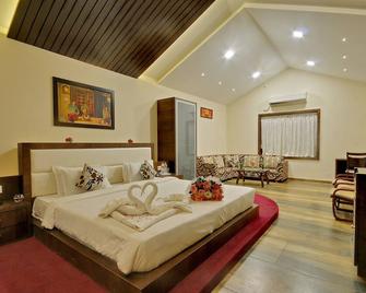 Vishal Lords Inn Gir Forest - Jūnāgadh - Bedroom