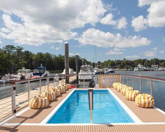 Yachtsman Hotel & Marina Club - Kennebunkport - Pool