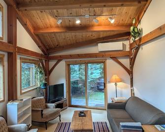 Honey House - Lillooet - Soggiorno