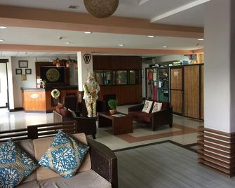 سوليداد سويتس - تاغبيلاران ستي - ردهة