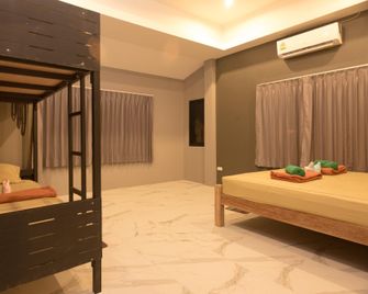 2 Rocks Boutique Hostel - Ko Pha Ngan - Habitación