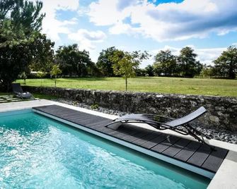 Domaine de Bel Air Carpe Diem - Saint-Jean-de-Blaignac - Pool