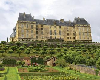 Hautefort Holiday House In Black Perigord - Hautefort - Edificio