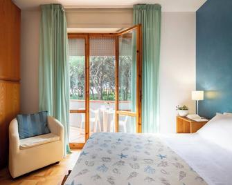 Hotel Parco Dei Pini - Follonica - Camera da letto