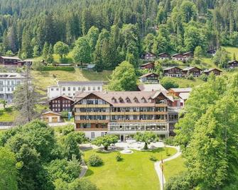 Parkhotel Beatenberg - Beatenberg - Gebäude