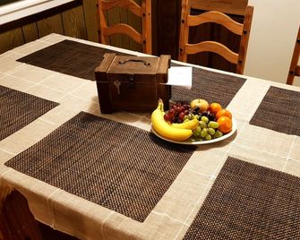 Budget Rustic Family Cabin - Wilmington - Jídelna