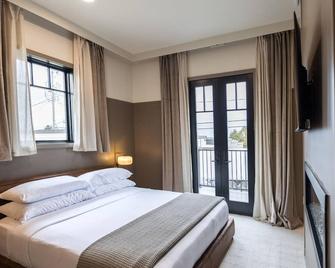 The Atlee Suites - Millersburg - Bedroom