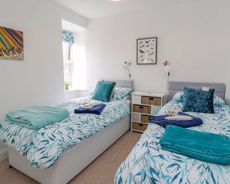 Seaview-barsloisnach Cottage - Lochgilphead - Bedroom