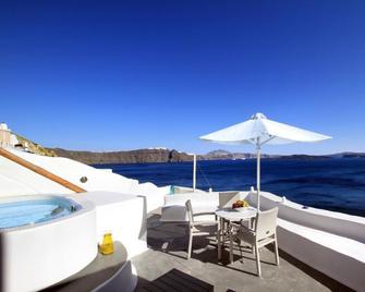 Prime Suites - Oia - Balkon
