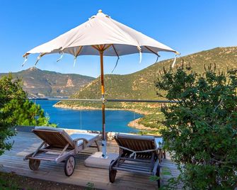 Happy Hotel Kalkan - Kalkan - Patio