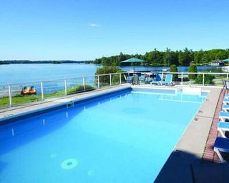 Glen House Resort - Gananoque - Piscine