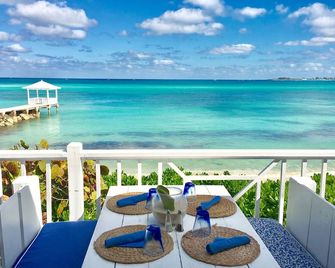 Sandyport Beach Resort - Nassau - Varanda