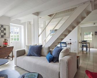Eculleville: Nice cottage close to the sea - La Hague - Salon