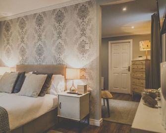 Antique House B&b - Portrush