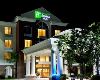 Holiday Inn Express & Suites Charleston-North By IHG - נורת' צ'רלסטון - בניין