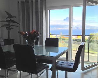 Luxury Repouso do Milhafre 181/AL - Horta - Dining room