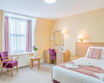 Queens Hotel - Eastbourne - Bedroom