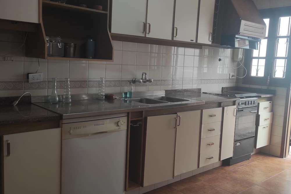 Tanino Home Suites - Mendoza - Kök